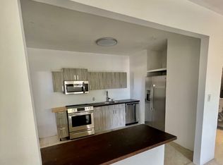 Urb Vistamar D 95 Calle Andalucia UNIT 2, Carolina, PR 00983