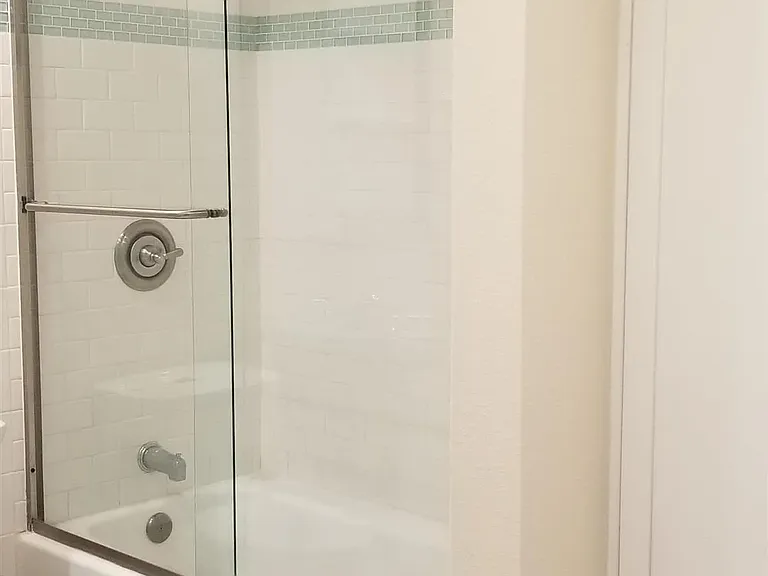 1740 Upas St #9 — Photo 11