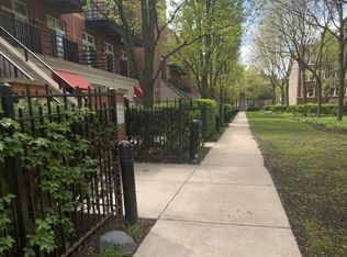 1033 E 46th St APT 406, Chicago, IL 60653