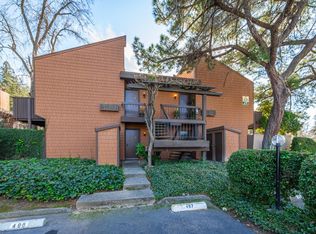 820 Woodside Ln E UNIT 2, Sacramento, CA