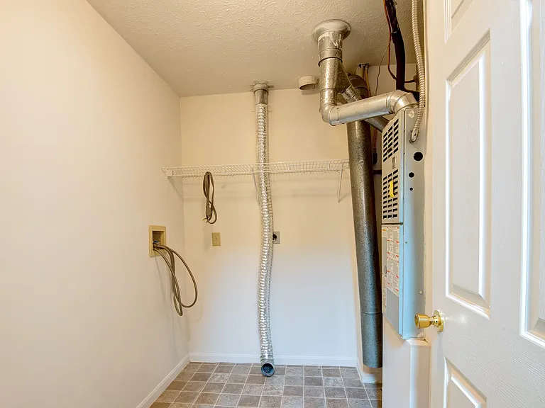 Apartments at Foxtrail — Photo 9