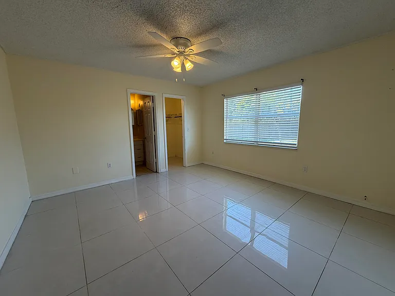 3802 SW Kocerik St — Photo 1