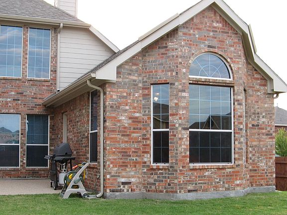 5th image of 1708 Redbay Dr
