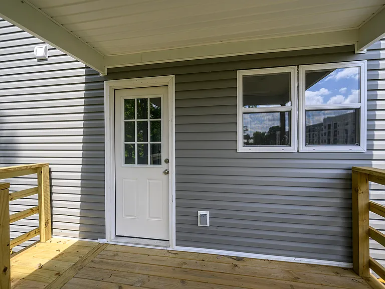 211 Level St — Photo 24