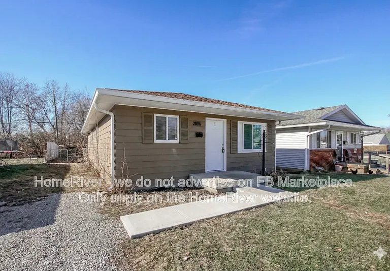 2806 Dietz St — Photo 2