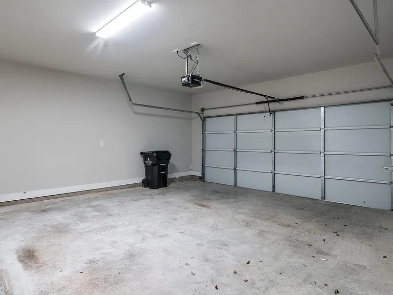 814 Thornton Rd #F — Photo 15