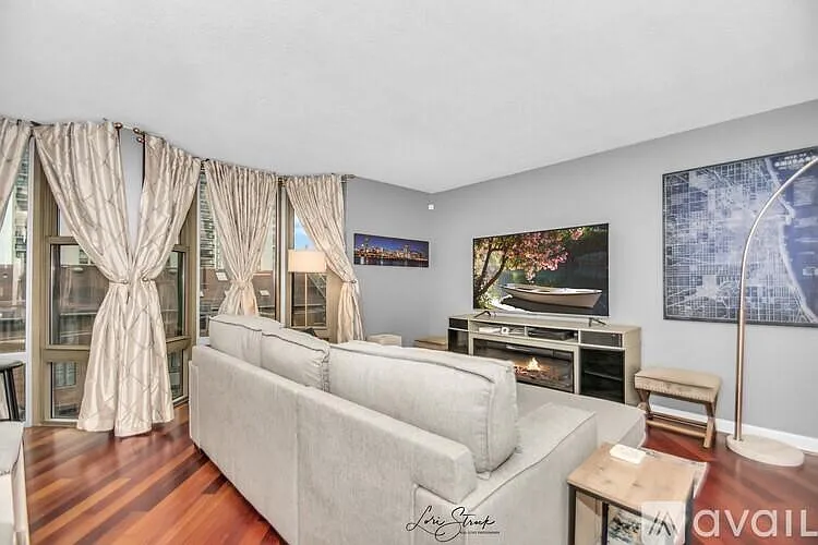 1340 N Dearborn St #5F — Photo 9