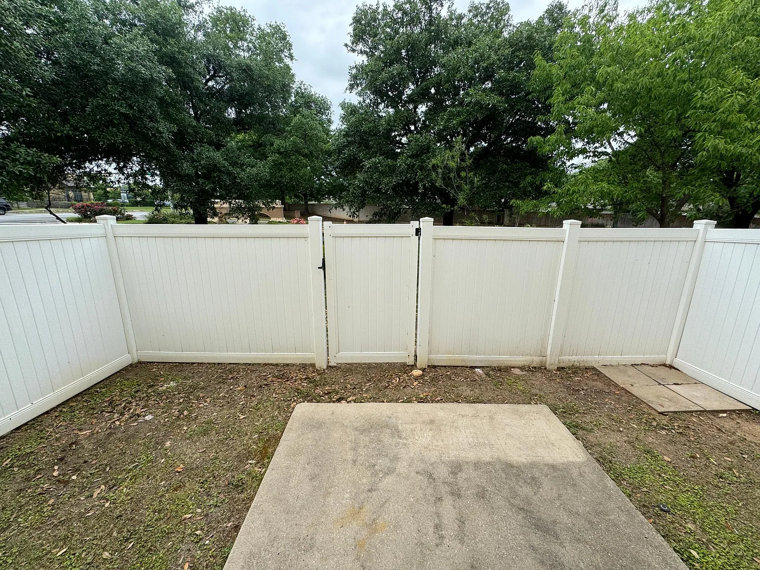 3 bed, 2.5 bath, 1236 sqft, $2,000 — Photo 4
