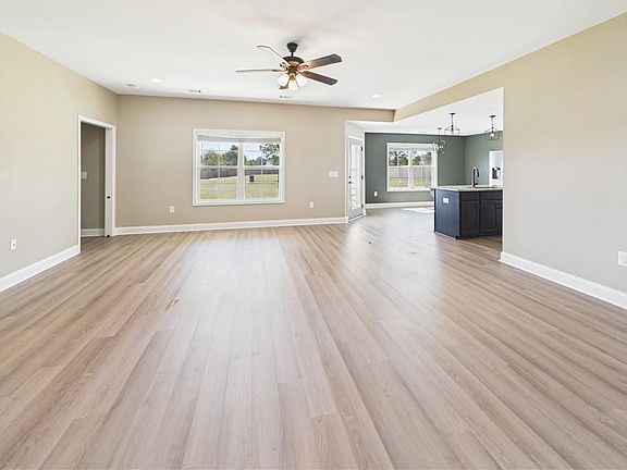 4th image of 48 Owens Rd