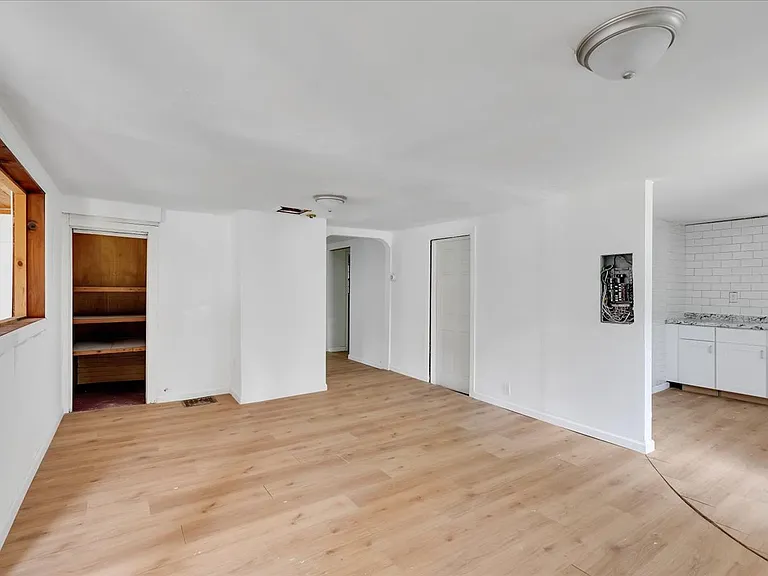 7 Clearwater St — Photo 7