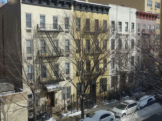 Sold by Sotheby's International Realty | media 31