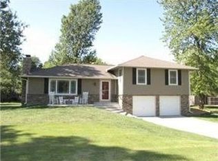 20180 Padbury Ln, Spring Hill, KS 66083