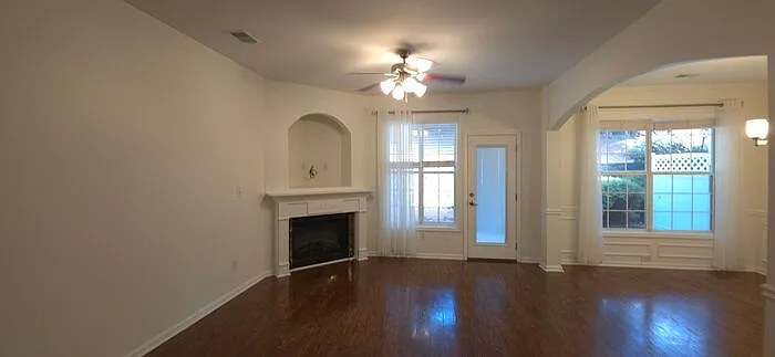 561 Woodland Park Ter — Photo 7