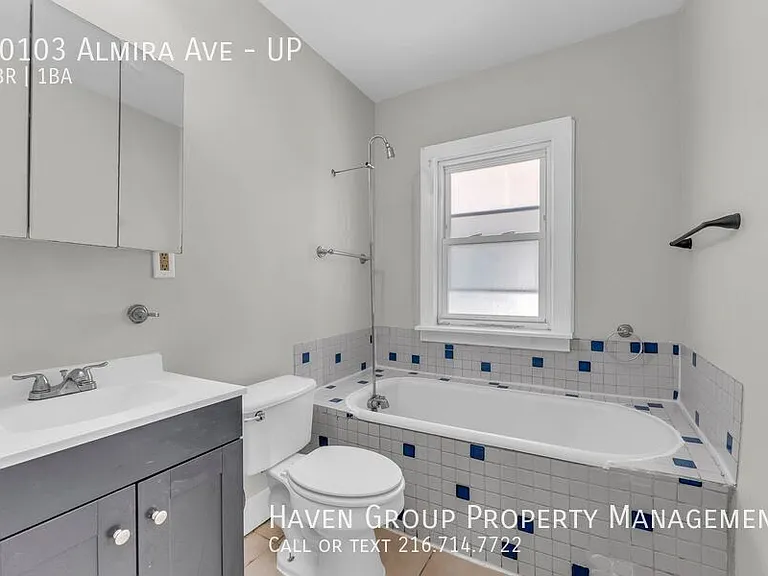 10103 Almira Ave #UP — Photo 16
