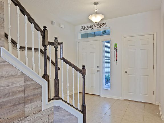2nd image of 522 Richmond Dr