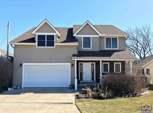 240 W Flint Hills Dr, Alma, KS 66401