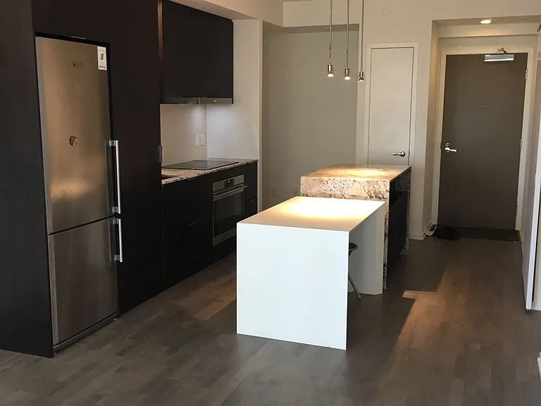 1 Bloor St E #1911 — Photo 9