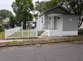 1106 Philadelphia Ave, National Park, NJ 08063