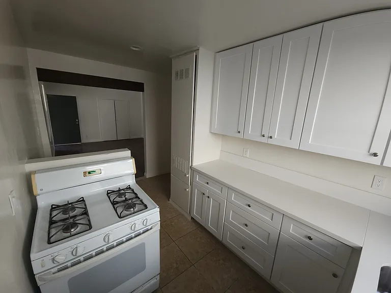 2715 San Marino St #6A — Photo 6