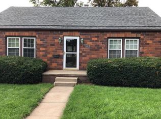 5005 Poppleton Ave, Omaha, NE 68106