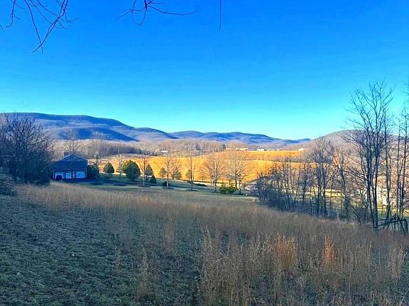 3rd image of Winchester Rd