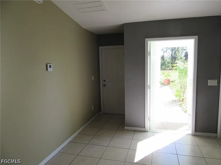922 Eisenhower Blvd — Photo 18