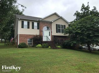 12 Mountain Oaks Ln, Odenville, AL 35120