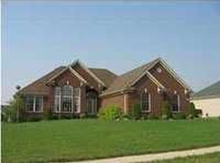 195 E Woodlake Cir, Mt Washington, KY 40047