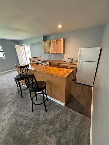 1 bed, 1.0 bath, 950 sqft, $1,400 — Photo 3