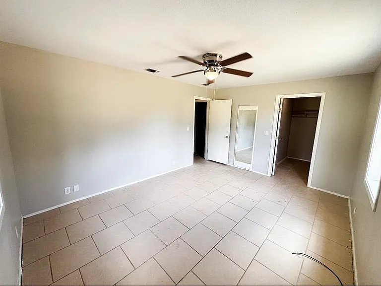 205 Cambridge Ln — Photo 22