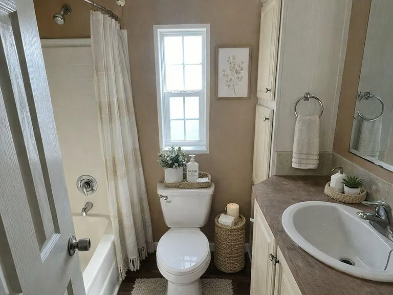 Avon Park Village II — Photo 105