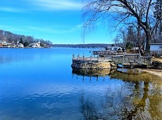 431 Lakeside Blvd APT 15, Hopatcong, NJ 07843