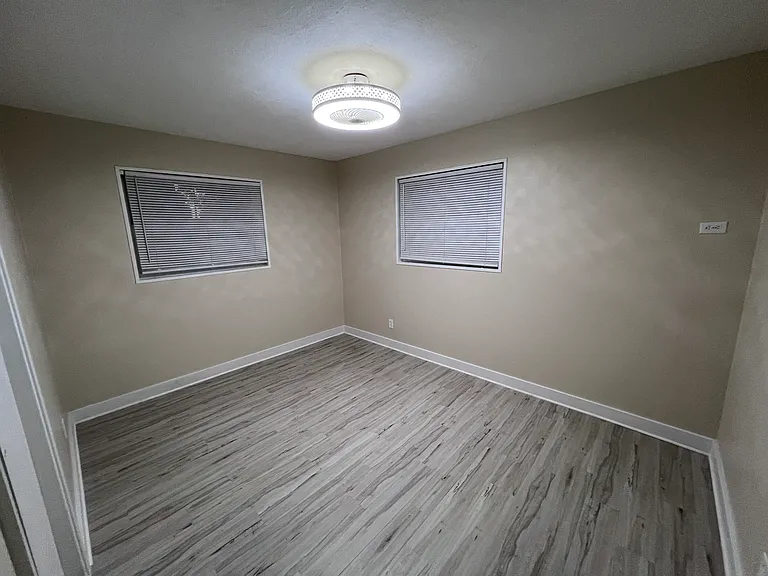 4700 W Leila Ave — Photo 14
