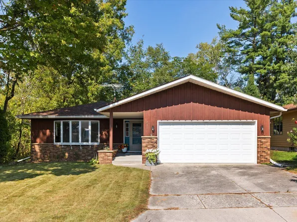 230 Gregory PLACE, Sheboygan Falls, WI 53085