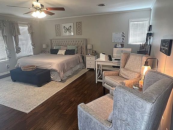 4th image of 2261 Hickorywood Dr