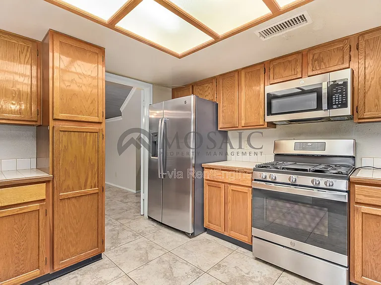 10156 E Becker Ln — Photo 10