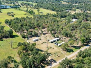9486 Puddin Ln, Madisonville, TX 77864