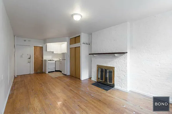 Rented by Bond New York | media 2