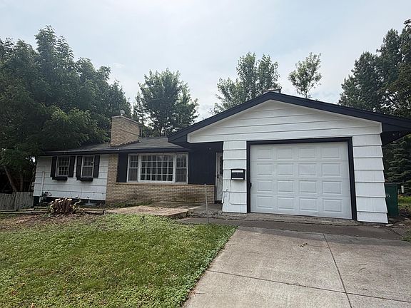 2nd image of 3607 Lake Drive Ave N