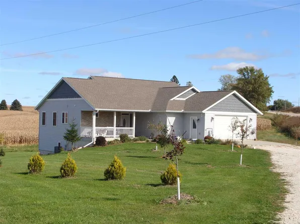 2837 Locust Rd, Decorah, IA 52101