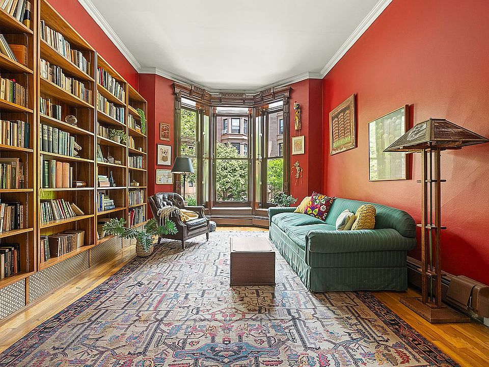 1st image of 908 President St #23