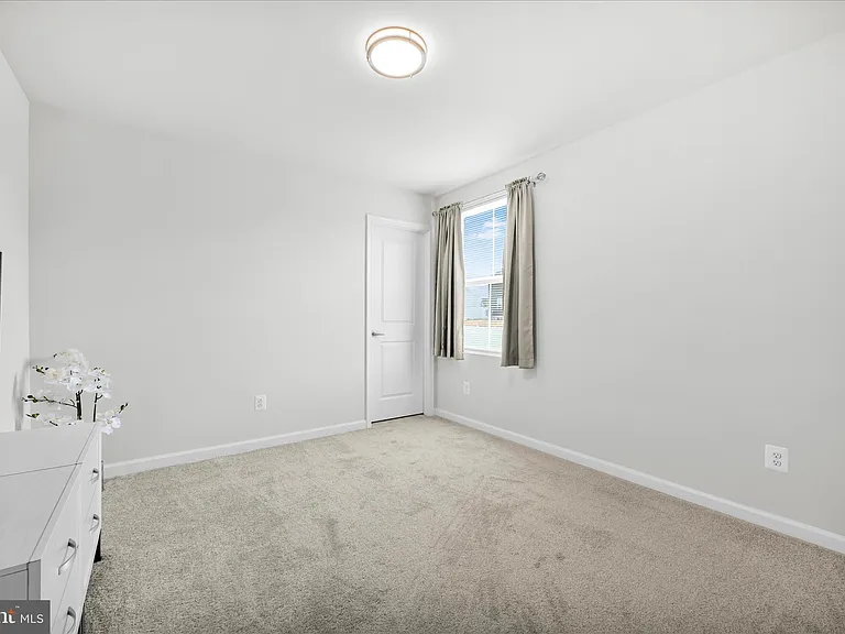 310 Creekside Dr — Photo 28