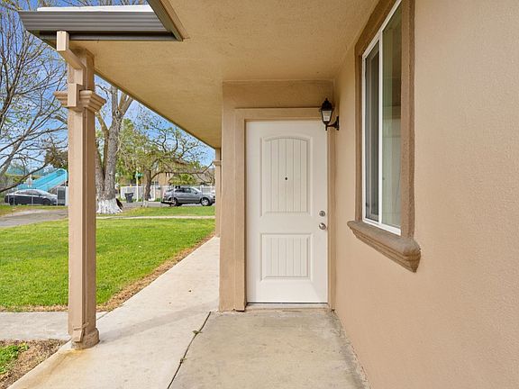 4th image of 3600 27th Ave APT B