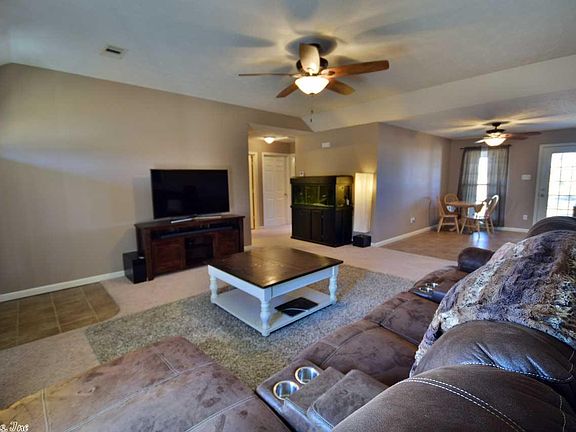 4th image of 52 Blair Dr