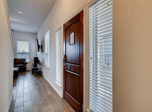 5th image of 2105 Town Centre Dr Unit 19