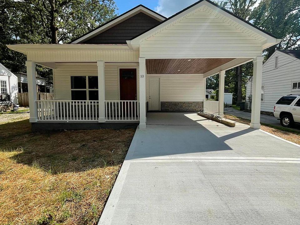 1st image of 10 Charles Dr