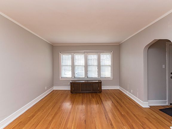 2nd image of 5049 N Keeler Ave