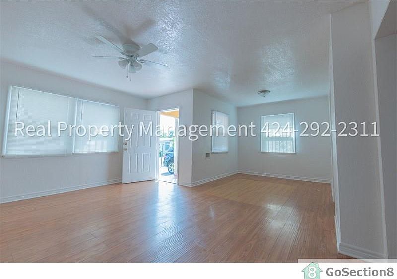 1st image of 1513 E 106th St