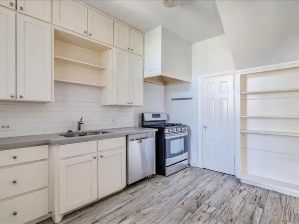 1916 Robbins Pl, Austin, TX 78705