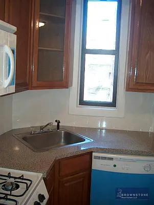 Rented by Brownstone Real Estate | media 144